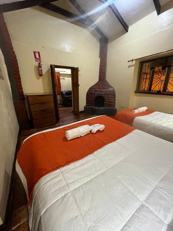 Hostal Andenes De Alabado Hotel กุสโก ภายนอก รูปภาพ